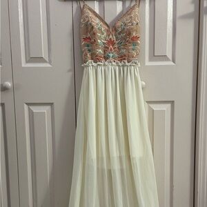 Soieblu cream floor length backless maxi dress with embroidery
